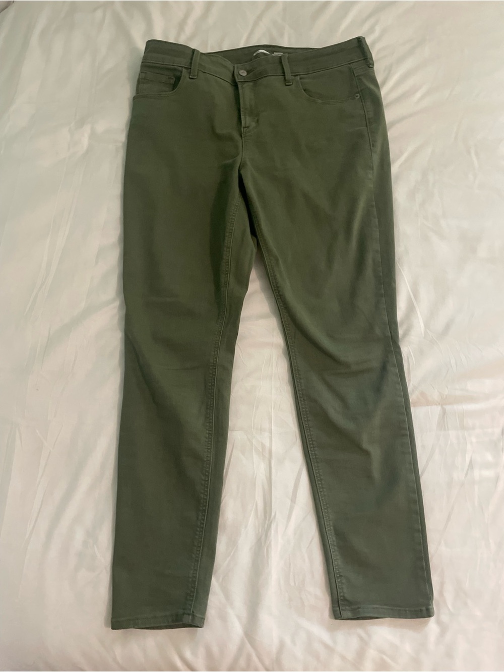 Old Navy Rockstar Super Skinny Jeans in Olive